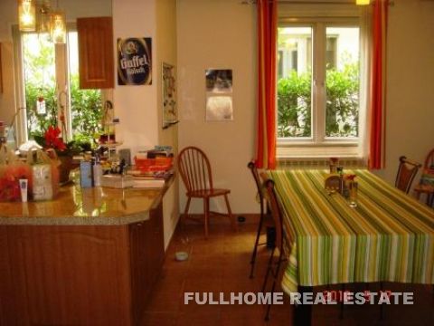 Western Suburban Garden - 4 bedroom apartment in Shanghai, Qingpu, Suburb